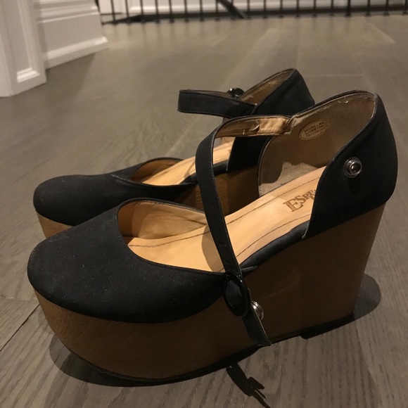 Platform heels - Picture 3 of 3